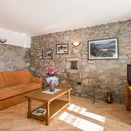 Bulada Apartman *
