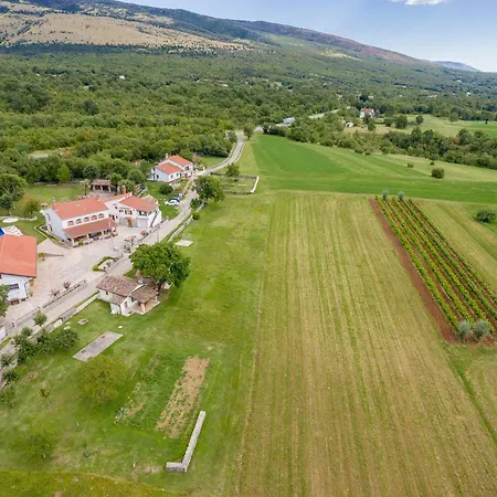 Bulada Apartman Boljun
