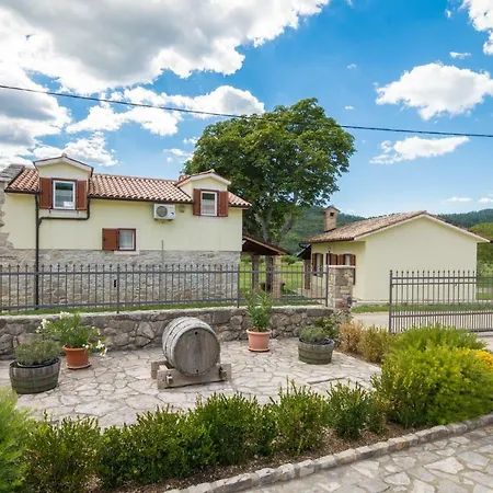 Bulada Apartman *